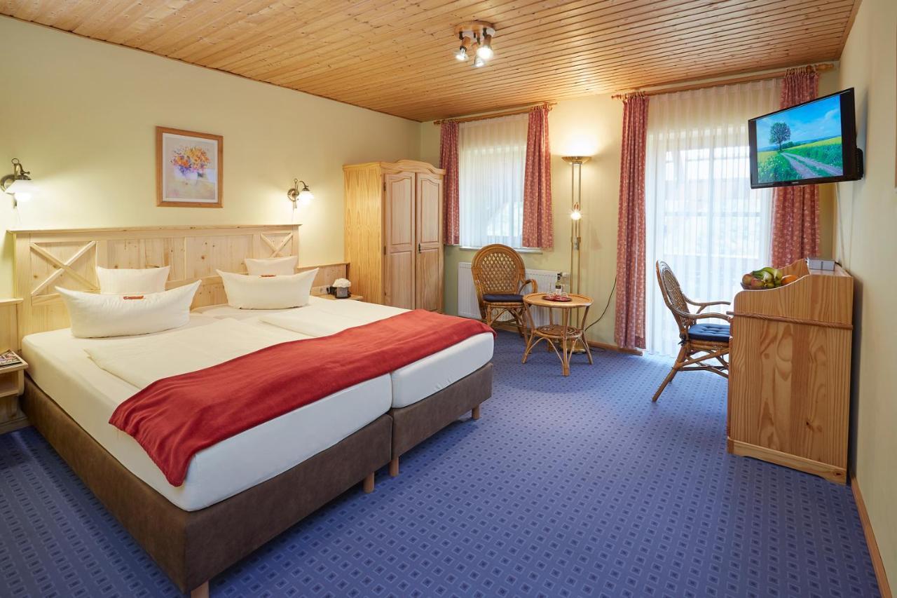 Land- Und Aktivhotel Altmuehlaue Bad Rodach Exterior foto