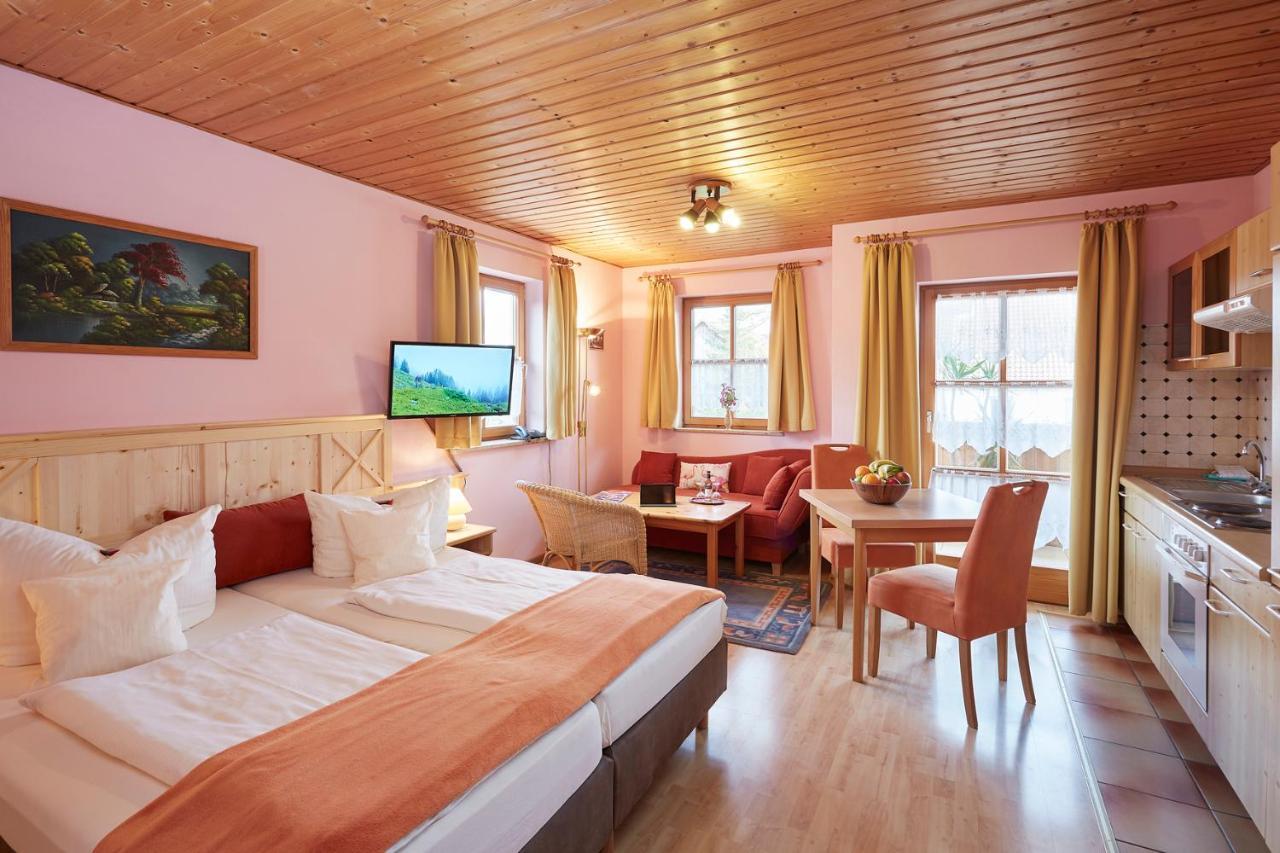 Land- Und Aktivhotel Altmuehlaue Bad Rodach Exterior foto